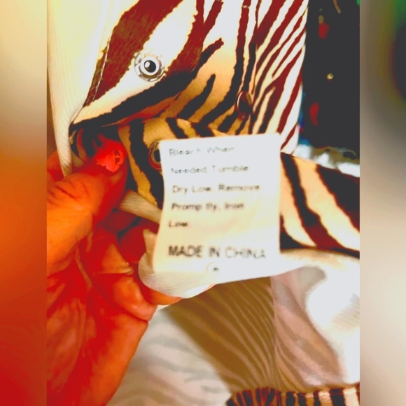 ๐๐ 2 for $20! Shein Animal Print Jacket, Size M - Picture 2 of 2